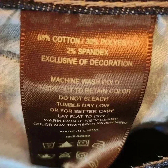 KUT from the Kloth boot cut jeans, size 4 - Picture 8 of 10